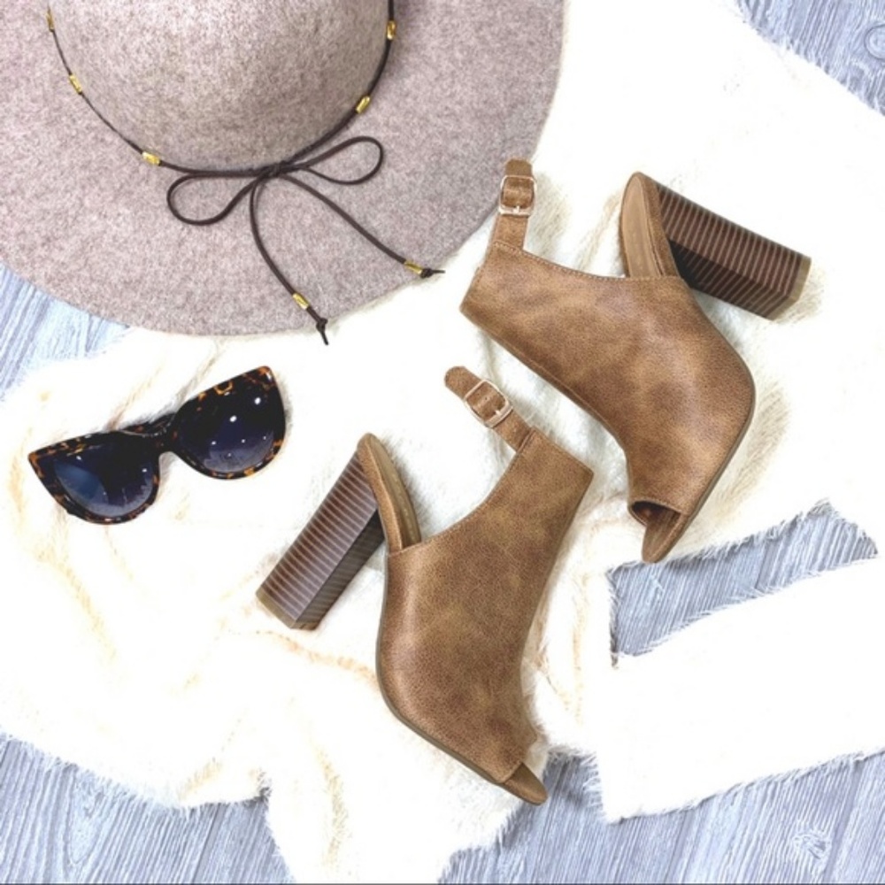 Peep Toe Back Sling Back Booties - Picture 2 of 2